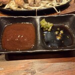 うりずん - その豚肉を　これも沖縄の定番｢A1 ソース｣で頂く。