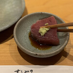 すしやのたい悟 - メジマグロの藁焼き