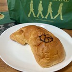 ベーカリー ペニーレイン 那須店 - なすあんぱん