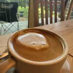 Ash - カフェラテ　750円