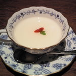 台湾厨房金の皿銀の皿 - デザートの杏仁豆腐