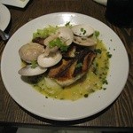 ビストロ・スリージェ - ホウボウと蛤のポワレ