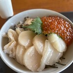 正立食堂 - アワビ・ホタテ・いくら丼