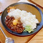 キッチン杏 - どてたまカレー　1290円