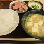 とん汁桝形 - 山かけとん汁定食