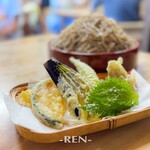 寿々喜 - 天ぷら盛り合わせ 1,000円