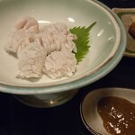 魚菜 きくやま - 鱧(はも)の梅肉和え？