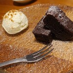 極み焼肉ホルモン 清司 - 