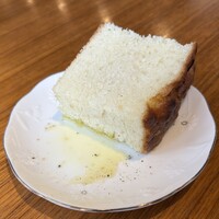 vino italiano zizi cucina - フォカッチャ、外側がカリッと焼けてるの初めて食べたかも