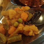 GURAS Asian Dining&Bar - 