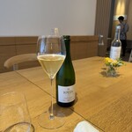 restaurant.m - ジョエア・オーガニック・スパークリング・シャルドネ