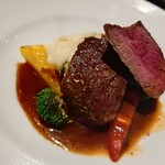 ミモザ - 息子が注文した牛フィレ肉のステーキ