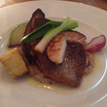 ファソラ - イサキのソテーキノコクリーム