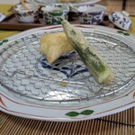 天麩羅割烹 味舌 - オクラと鯛