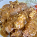 宝明楼 - カツ部分アップ。