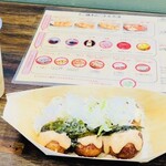 かんすけ - たこ焼き6個(下がポン酢)上が一味マヨ540円＋明太マヨ108円＋ねぎ54円＋ジンジャエール165円＝867円