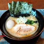 麺屋 達 - 豚骨醤油ラーメン、煮玉子