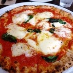 Pizzeria luna e Dolce - マルゲリータ