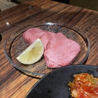 焼肉一頭両騨 町田本店 - 