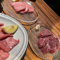 焼肉一頭両騨 町田本店 - 