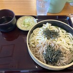 山田うどん - 料理写真: