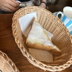 支留比亜珈琲店 篭山店 - 