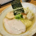 ジャパニーズ ラーメン 五感 - 