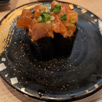 あすか 東大野店 - サーモン軍艦