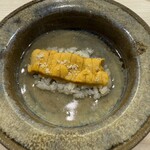 鮨 なんば - 鮑の出汁にシャリと雲丹を追加