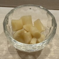 鮨 なんば 日比谷 - ガリ