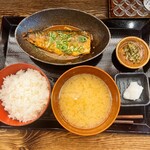 しんぱち食堂 - 