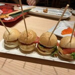 地酒ト魚ト肴 酒肆 魚や - ・たまり醤油の照り焼きつくねバーガー