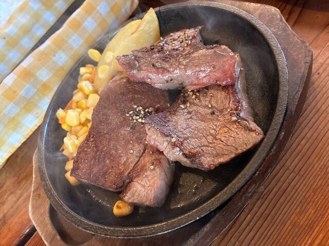 1 Pound Steak &amp; Craft Beer Huckleberry Mizue