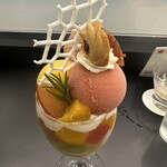 パフェ、珈琲、酒、佐藤 - 