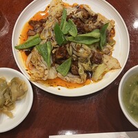 個室中華 頤和園 溜池山王店 - 