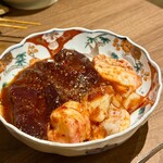 厳選焼肉 一石三鳥 - レバー、ホルモン