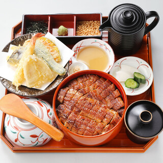 備長炭で焼き上げたうなぎをお好みの料理で！お持ち帰りも大歓迎