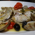 タケル クインディチ - 花鯛のアクアパッツァのアップ