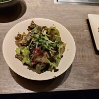 焼肉うしごろ 池袋店 - チョギレサラダ