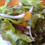 スカイン茶寮 - 自家製ドレッシングのサラダ