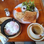 スカイン茶寮 - モーニングBセット アーモンドバター ホットコーヒー