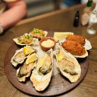 梅田 ワーフ - 本日の焼き牡蠣とカキフライ