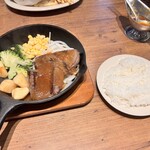 ステーキ＆グリルレストラン マーベリックス - 