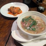 日南 - 牛テールスープおじや、キムチ