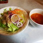 アンドラ - 地中海料理 アンドラ ＠佐野 ランチのサラダとトマトスープ