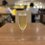 CAFE DE 3 Echika表参道店 - 