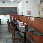 根本商店 並木町店 - 店内で食べれるようになりました