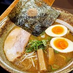 新潟らーめん 無尽蔵 味噌と出汁 - 料理写真:あご出汁醤油、味玉トッピング