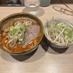 麺屋 幸生 - 辛味噌ラーメン➕野菜盛り