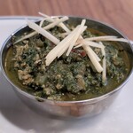 カリル - 青菜のチキンキーマ（ほうれん草、大葉）